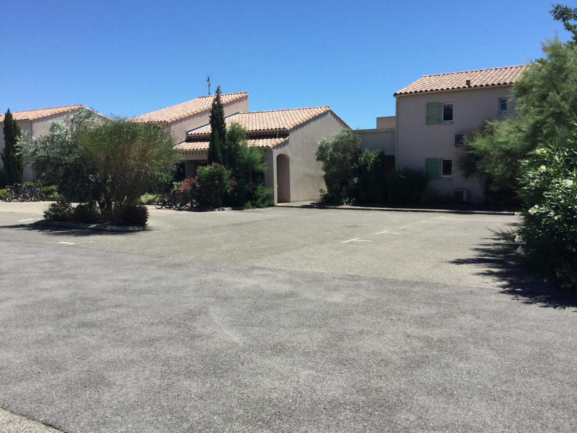 Charming Rental With Shared-Pool In The Alpilles. Mouries Exteriör bild